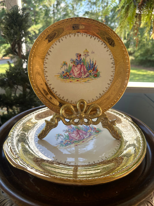 7 piece set “Lady in the garden” (22k gold rimmed)